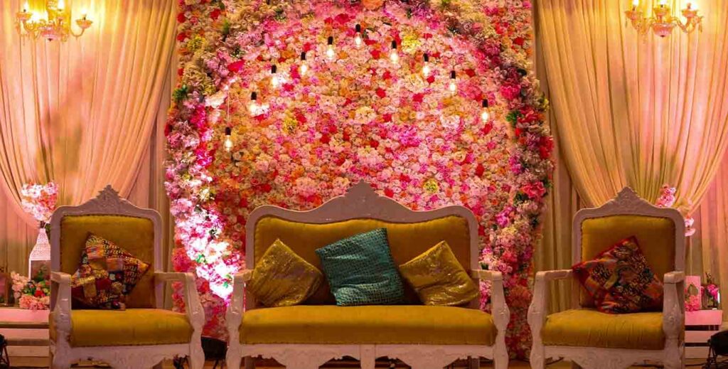 The role of Aroma in floral mandap design – how scented flowers and aromatherapy enhance the wedding experience –