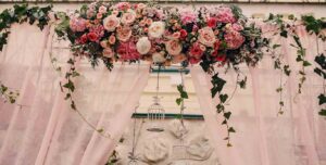 Read more about the article Maintaining freshness – Tips for keeping wedding gate flowers vibrant throughout the ceremony